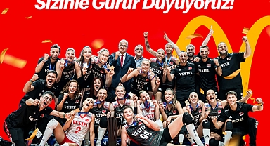 McDonald's A Milli Kadın Voleybol Takımıyla gurur duyuyor