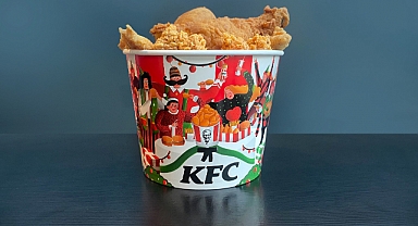 KFC, ikonik kovalarını yeni yıla özel tasarımıyla yeniledi