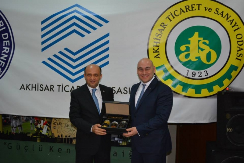 Bilim Sanayi ve Teknoloji Bakanı Akhisarlıların konuğu oldu